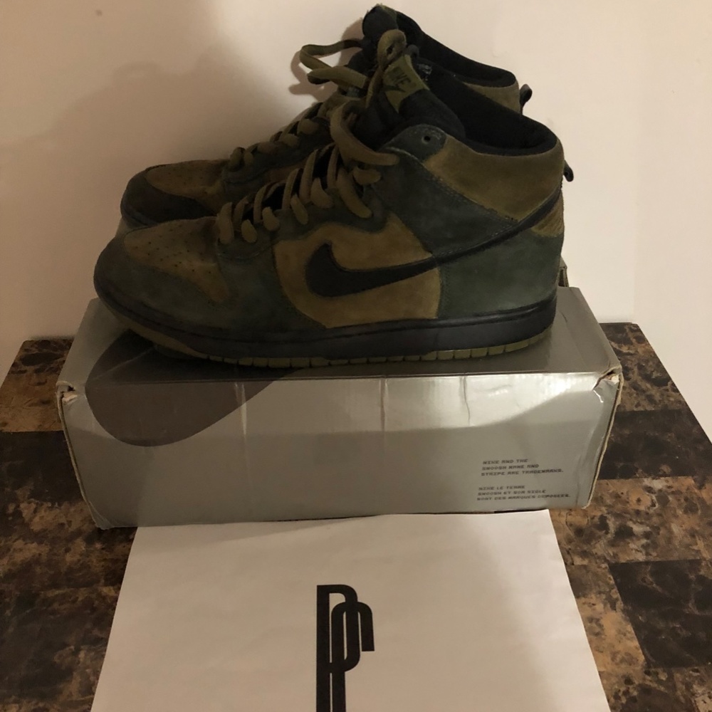 Nike SB Dunk High "Hulk" Sneakers - Picture 2 of 11